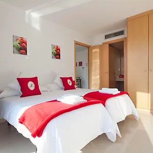 https://charmsuites-nou-rambla.topbarcelonahotels.com